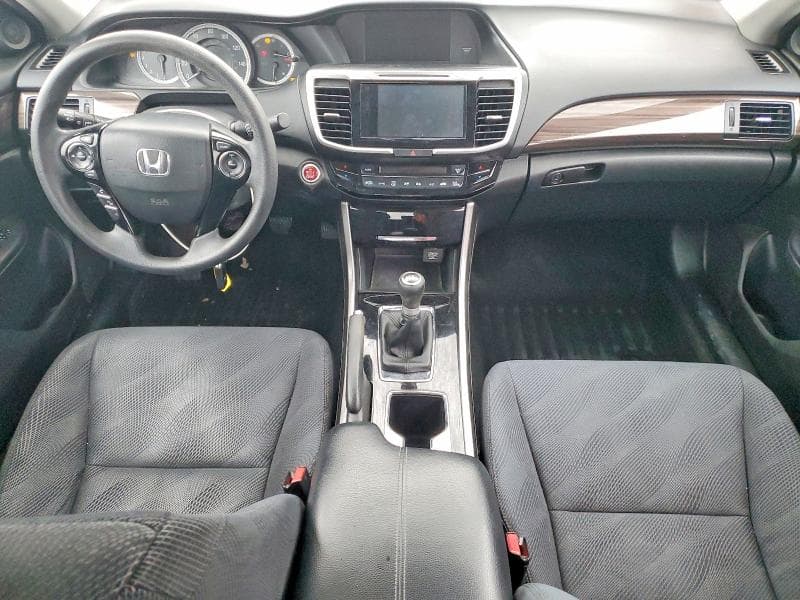 2017 HONDA ACCORD EX 8