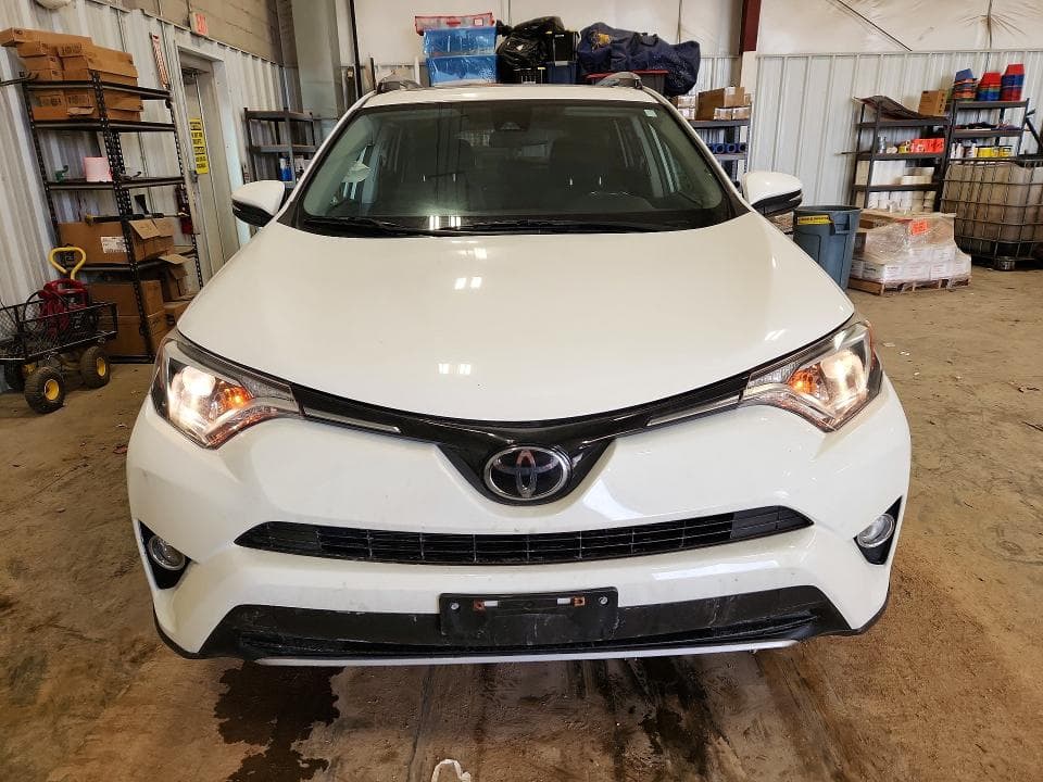 2017 TOYOTA RAV4 XLE 5