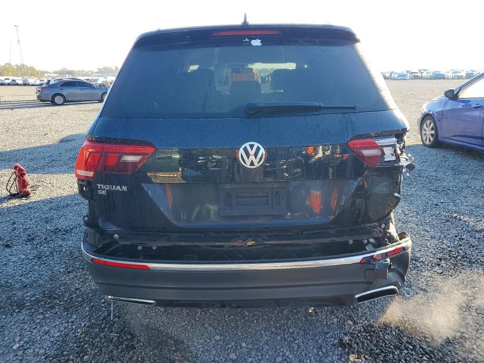 2021 VOLKSWAGEN TIGUAN SE 6