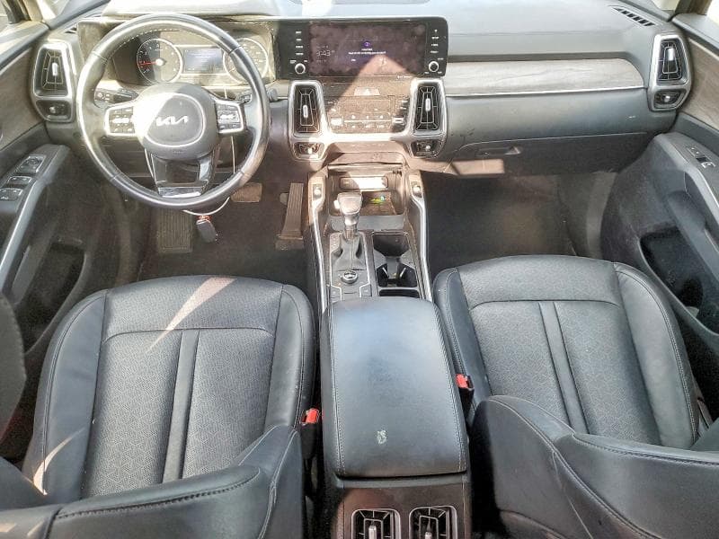 2022 KIA SORENTO S 8