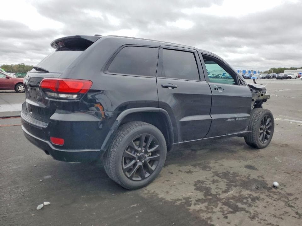 2021 JEEP GRAND CHEROKEE LAREDO 3