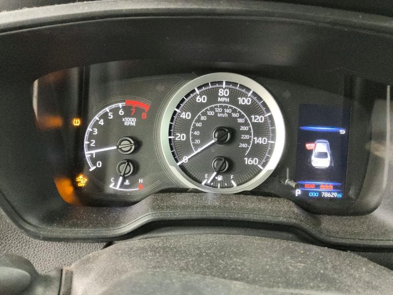 2021 TOYOTA COROLLA LE 9