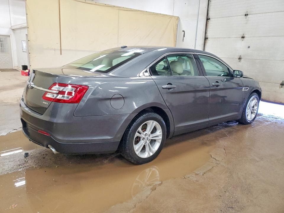 2019 FORD TAURUS SEL 3