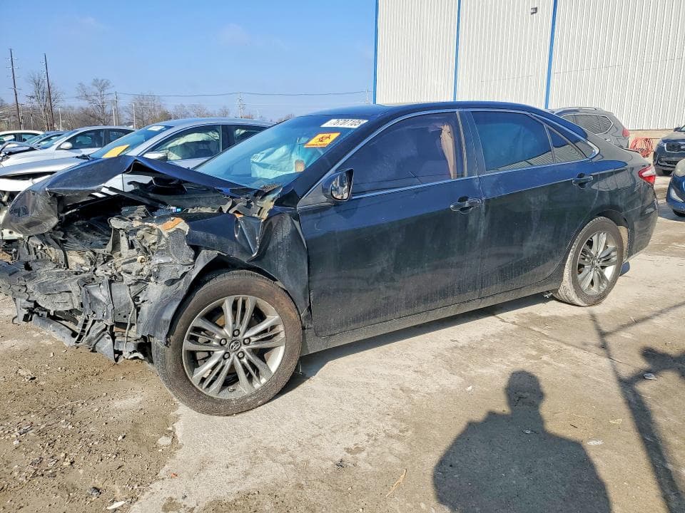 2017 TOYOTA CAMRY SE - 1