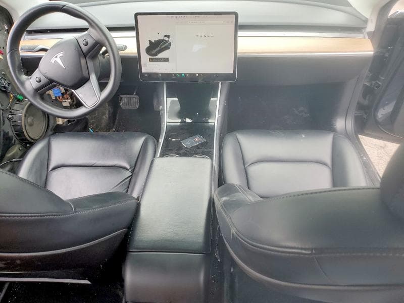 2020 TESLA MODEL 3 8