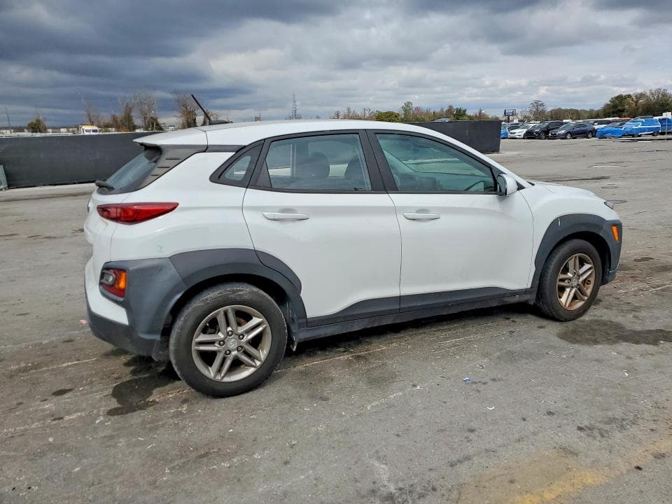 2020 HYUNDAI KONA SE 3