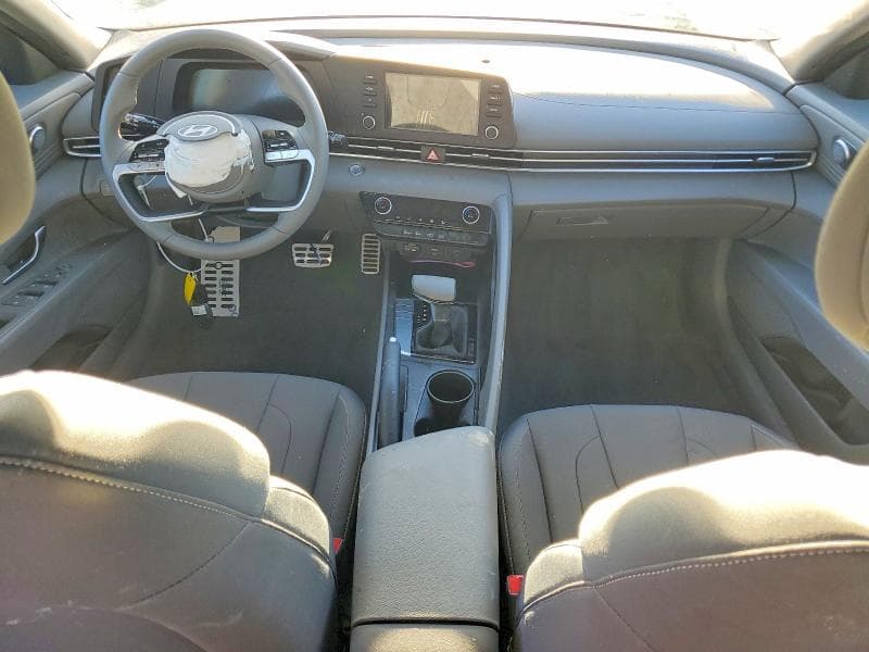 2025 HYUNDAI ELANTRA SEL SPORT 8