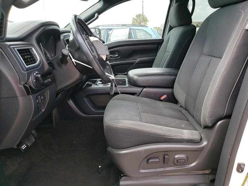 2019 NISSAN TITAN PLATINUM RESERVE 7