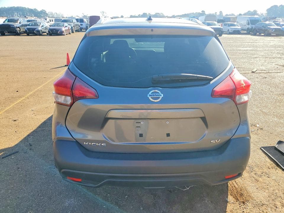 2019 NISSAN KICKS SV 6