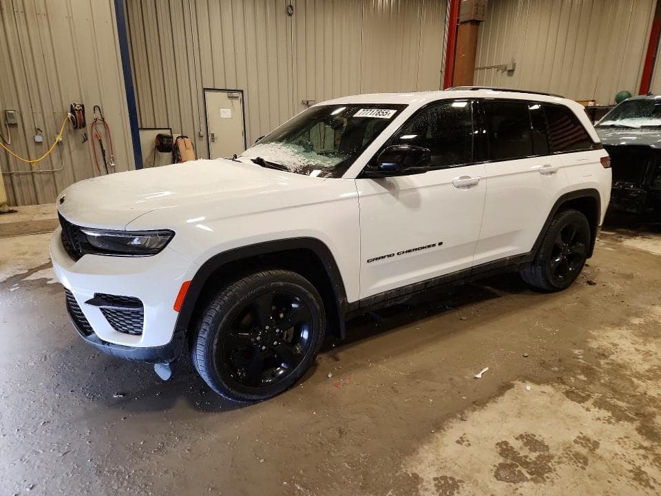 2023 JEEP GRAND CHEROKEE LAREDO - 1