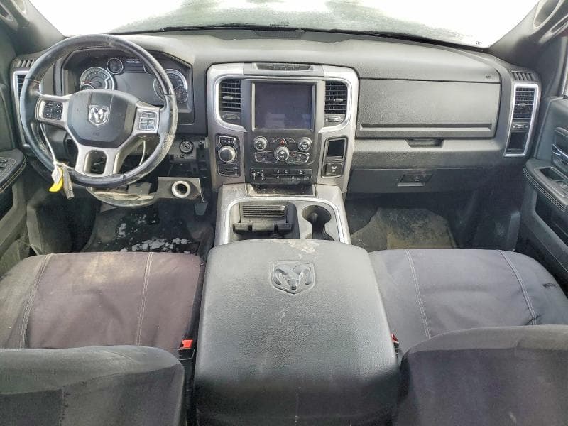 2023 RAM TRUCKS 1500 CLASSIC SLT 8