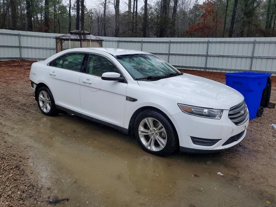2018 FORD TAURUS SEL 4