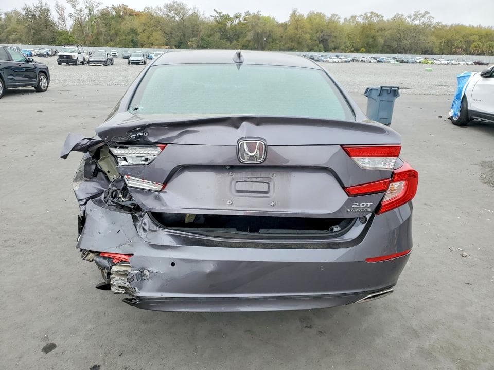 2018 HONDA ACCORD TOURING 6