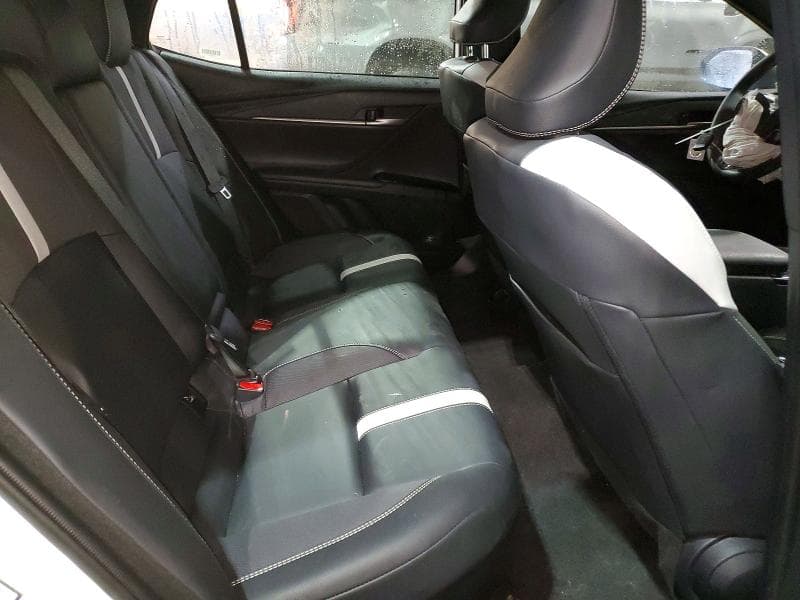2025 TOYOTA CAMRY SE 10