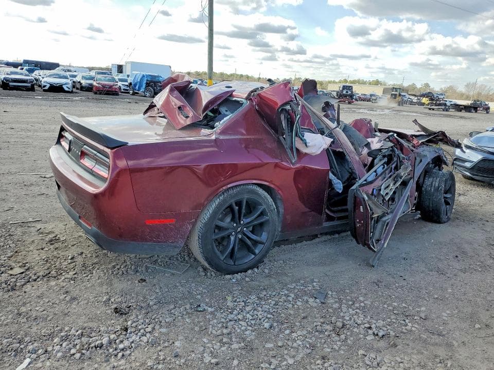 2018 DODGE CHALLENGER SXT 3