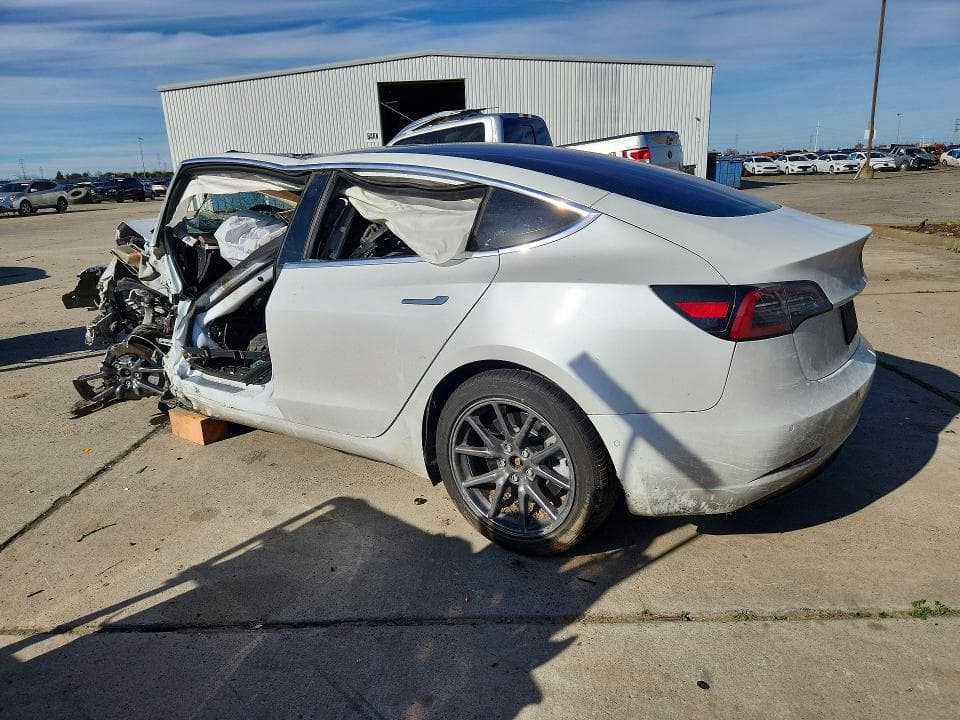 2019 TESLA MODEL 3 2