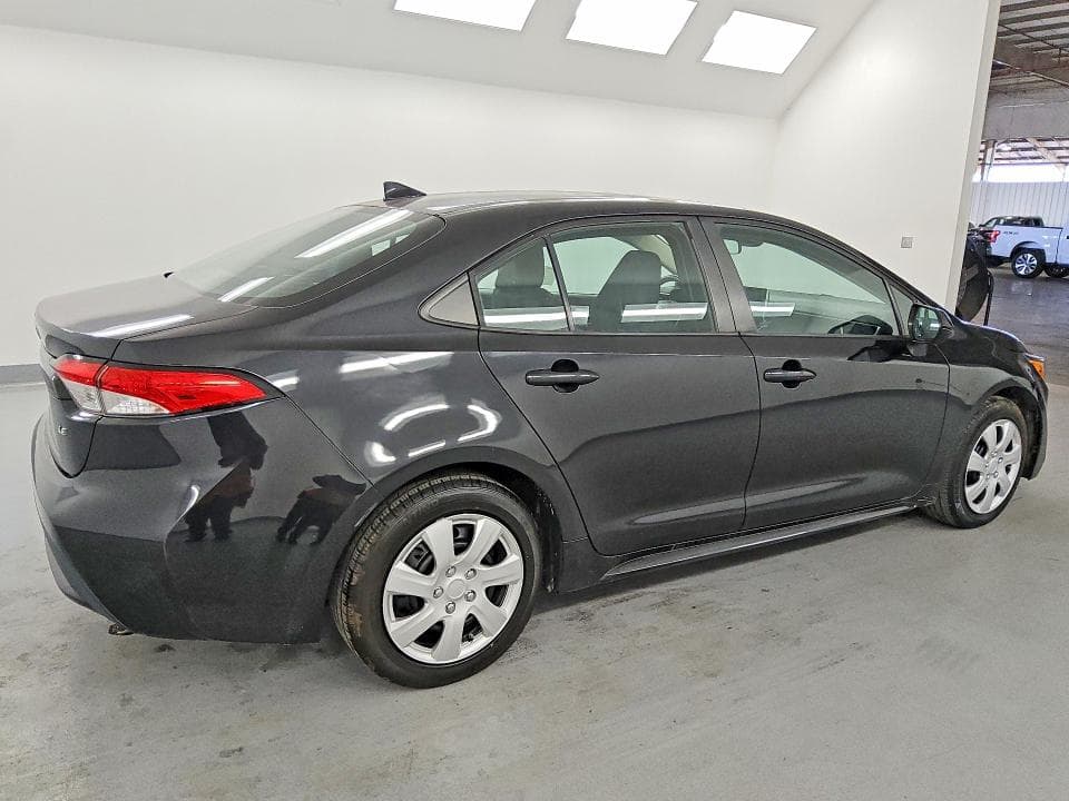 2021 TOYOTA COROLLA LE 3