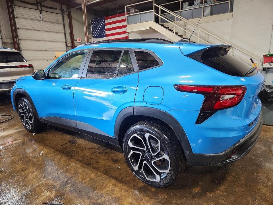 2025 CHEVROLET TRAX 2RS 2