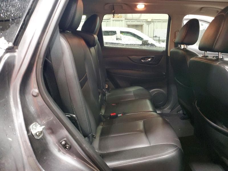 2019 NISSAN ROGUE S 11
