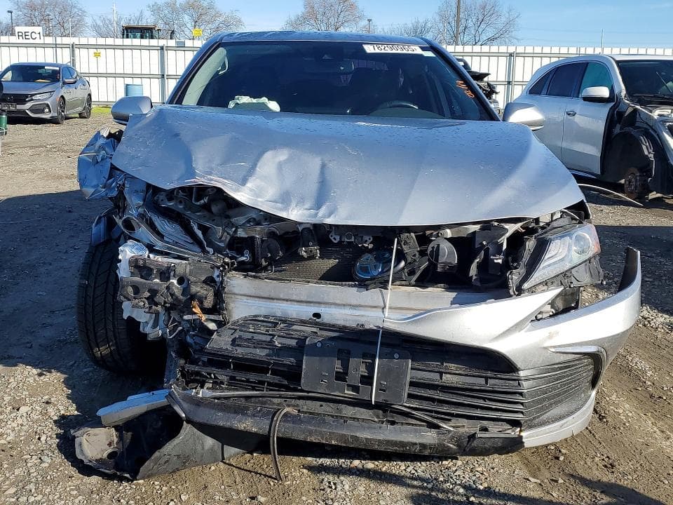 2021 TOYOTA CAMRY HYBRID XLE 5