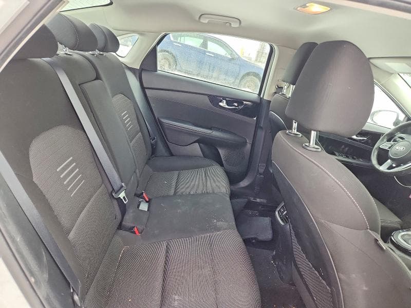 2020 KIA FORTE EX 10