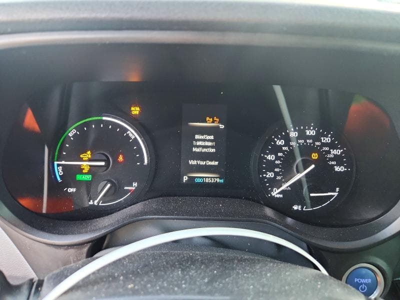 2022 TOYOTA SIENNA XLE 9