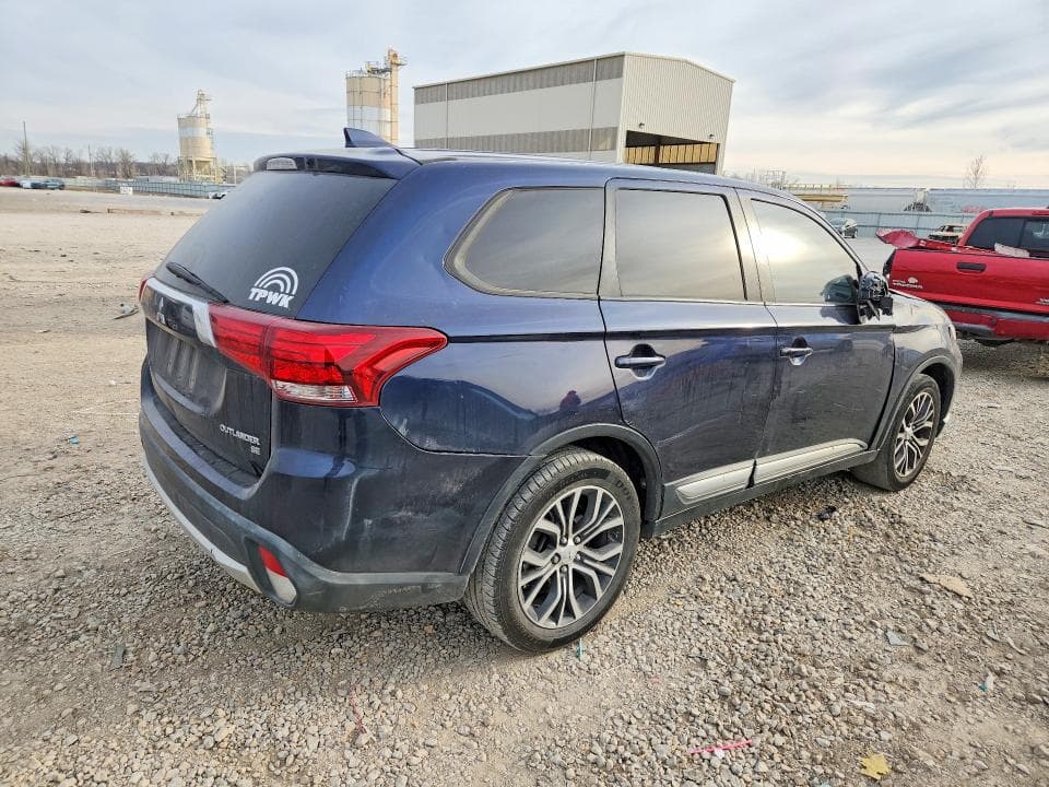 2017 MITSUBISHI OUTLANDER SE 3