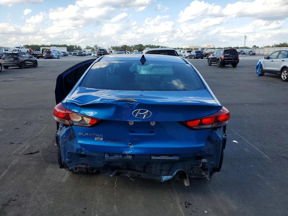 2017 HYUNDAI ELANTRA SE 6