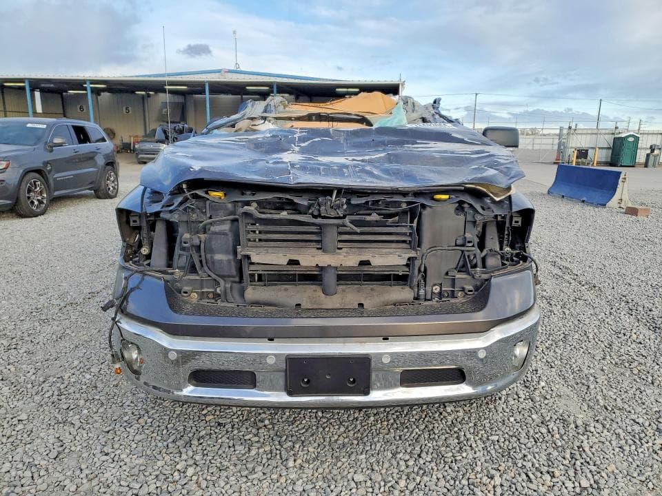 2018 RAM 1500 SLT 5