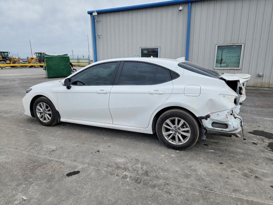 2025 TOYOTA CAMRY XSE 2