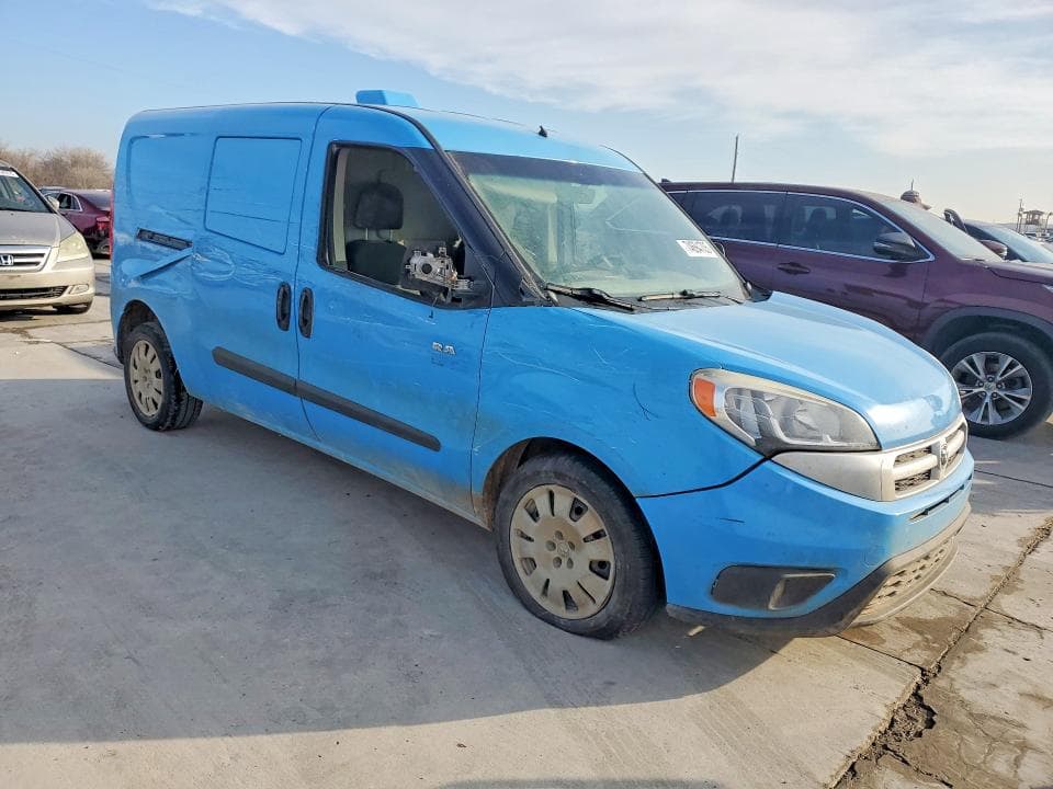 2017 RAM PROMASTER CITY SLT 4