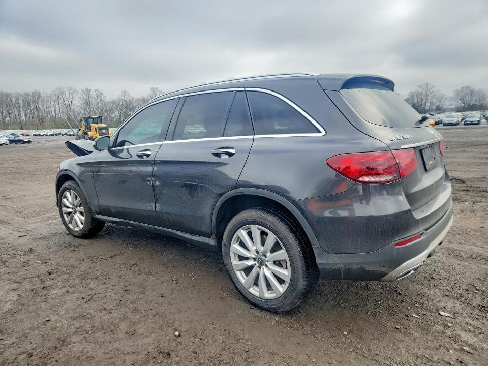 2020 MERCEDES-BENZ GLC 300 2