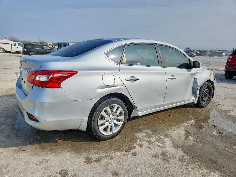 2019 NISSAN SENTRA S 3