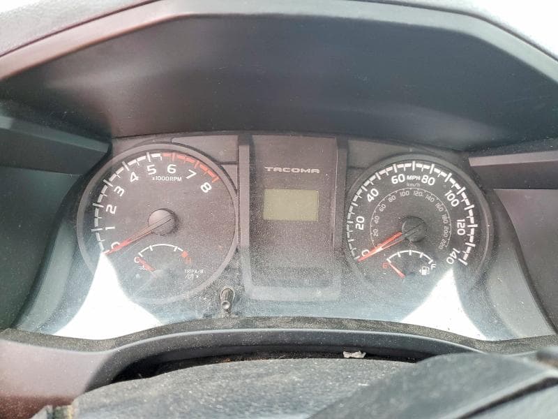 2017 TOYOTA TACOMA SR 9