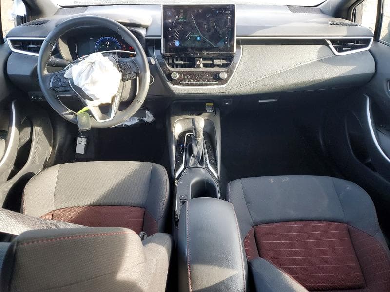 2025 TOYOTA COROLLA SE 8