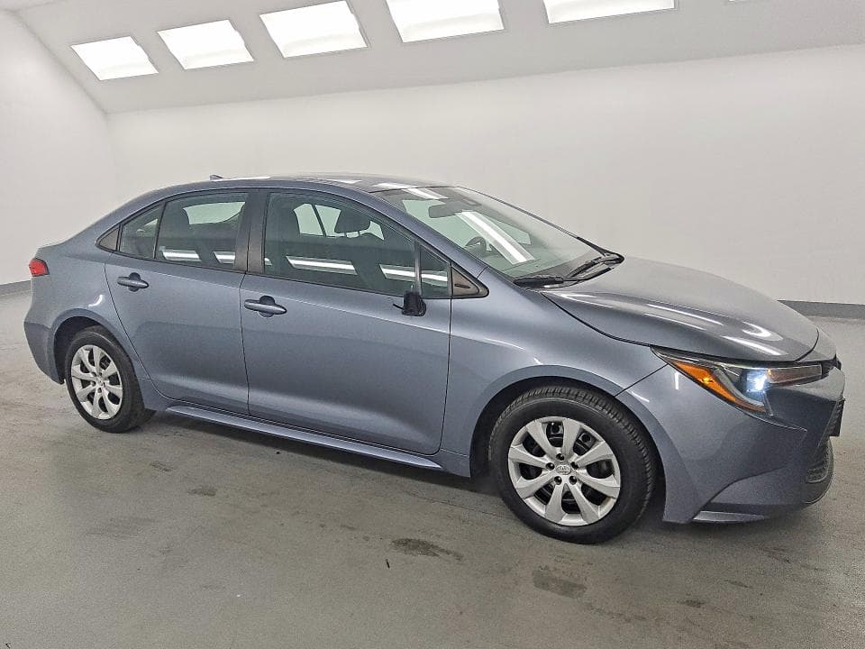 2022 TOYOTA COROLLA LE 4