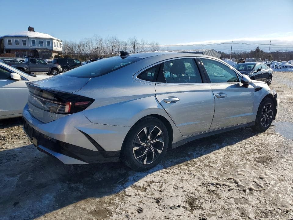 2024 HYUNDAI SONATA SEL 3