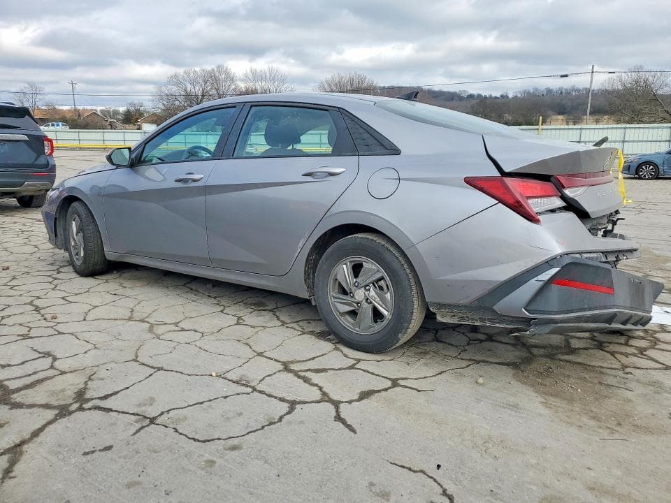 2025 HYUNDAI ELANTRA SE 2