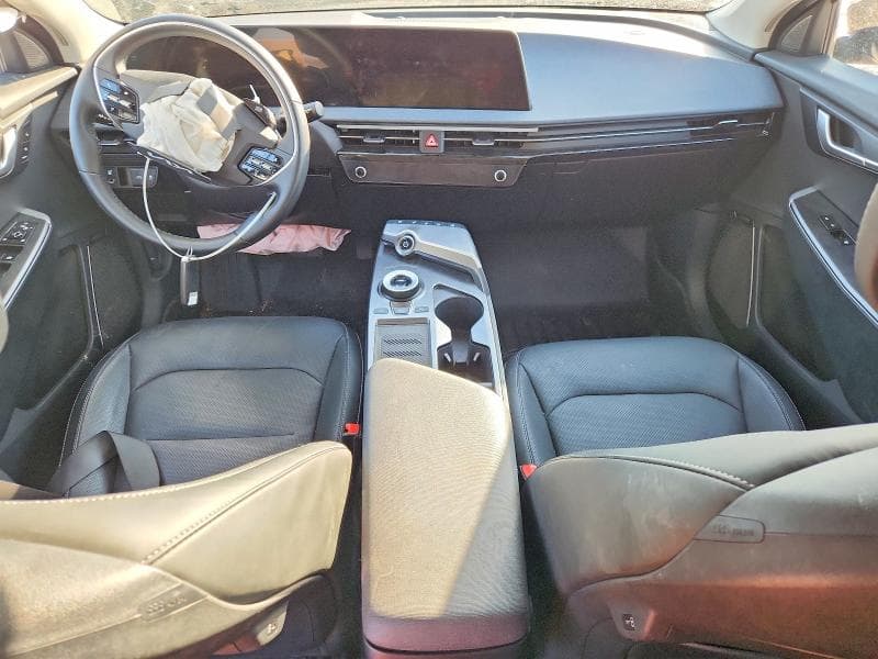 2022 KIA EV6 LIGHT 8
