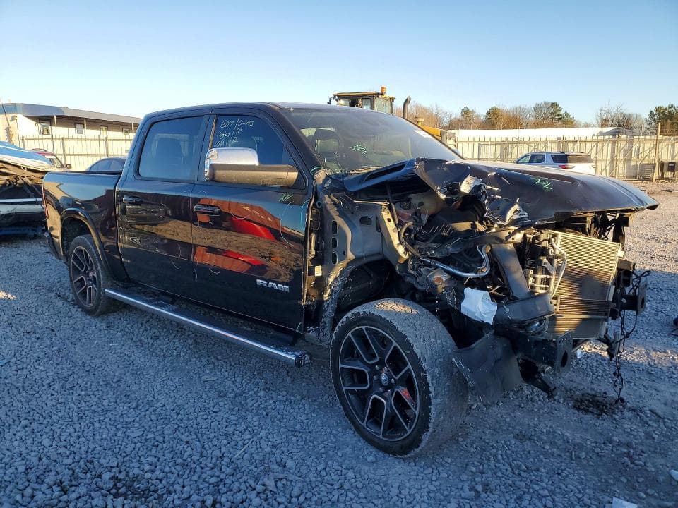 2019 RAM 1500 LARAMIE 4