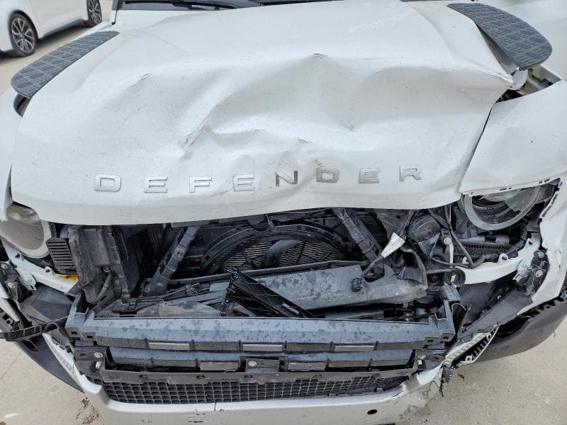 2024 LAND ROVER DEFENDER 130 S 12