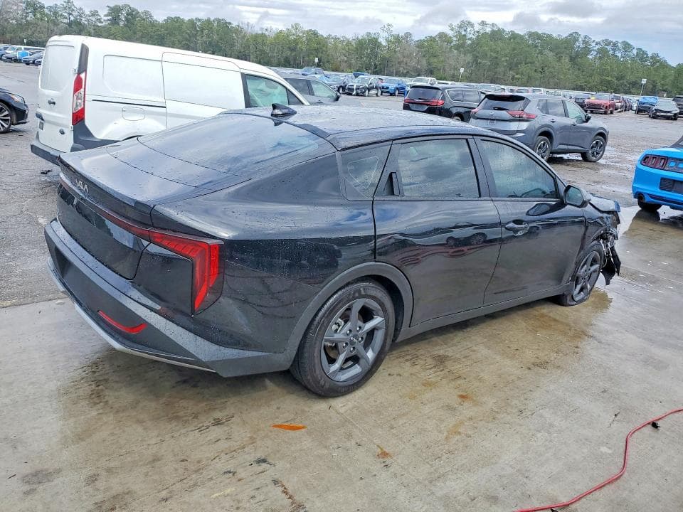 2025 KIA K4 LXS 3