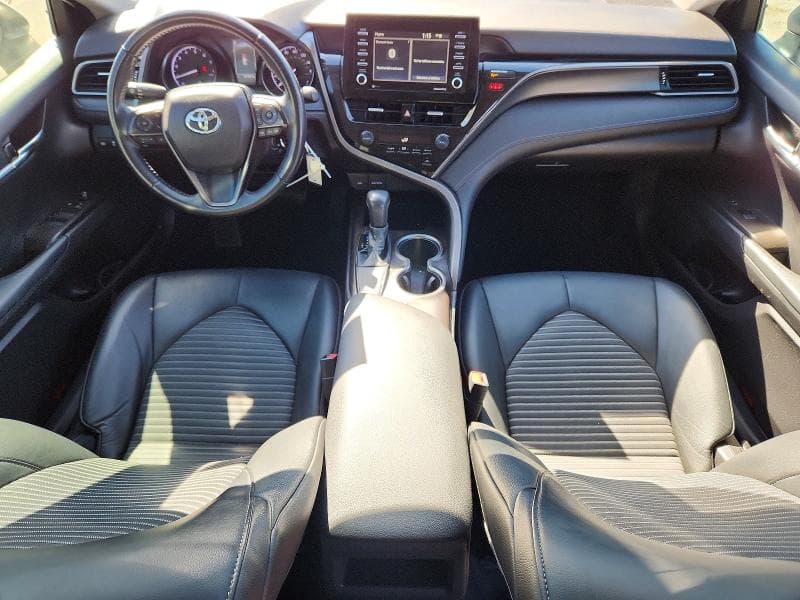 2021 TOYOTA CAMRY SE 8