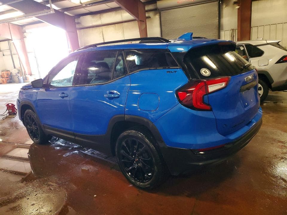 2024 GMC TERRAIN SLT 2