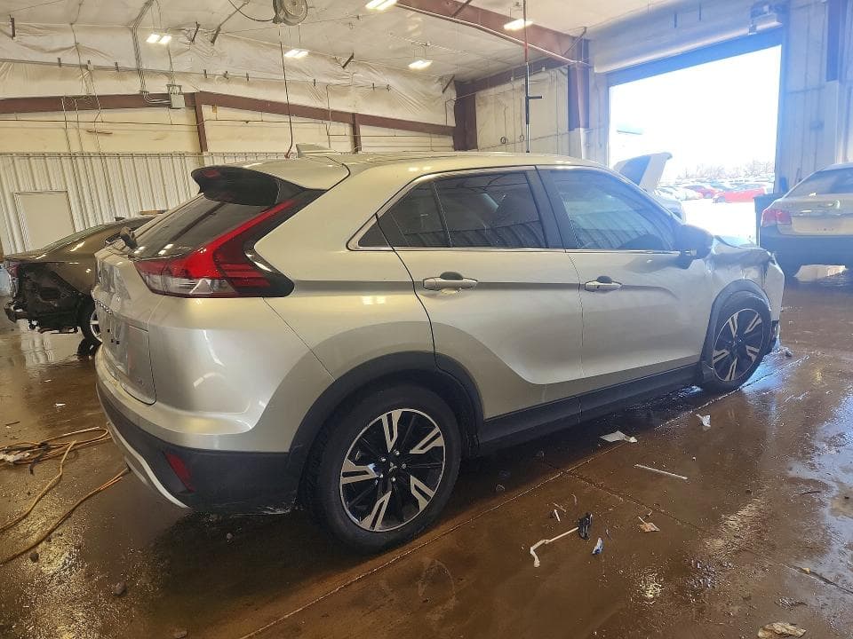 2024 MITSUBISHI ECLIPSE CROSS SE 3