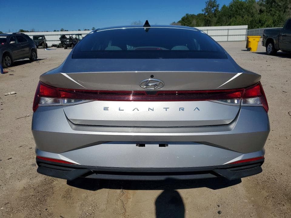 2021 HYUNDAI ELANTRA SE 6