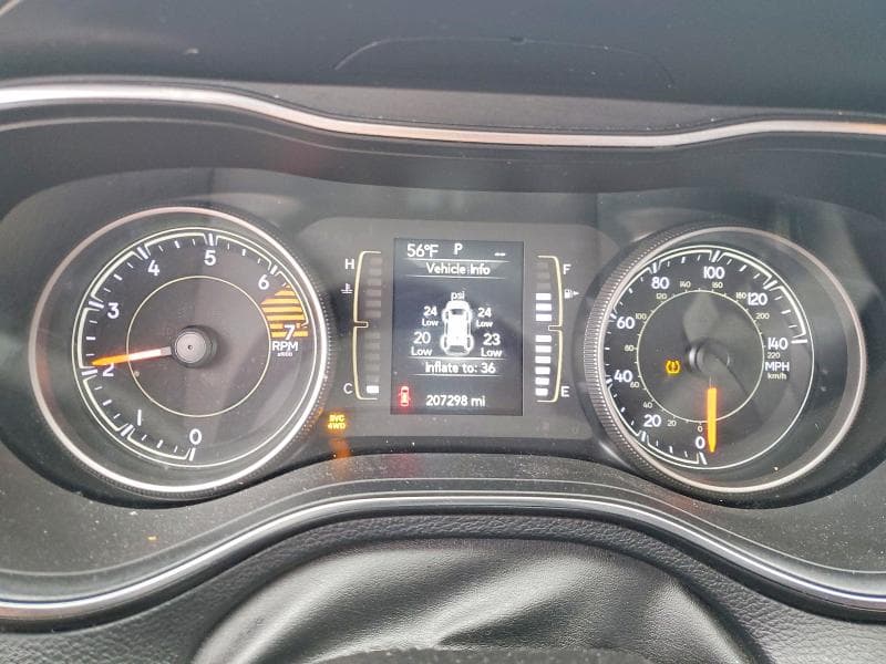 2019 JEEP CHEROKEE LATITUDE 9