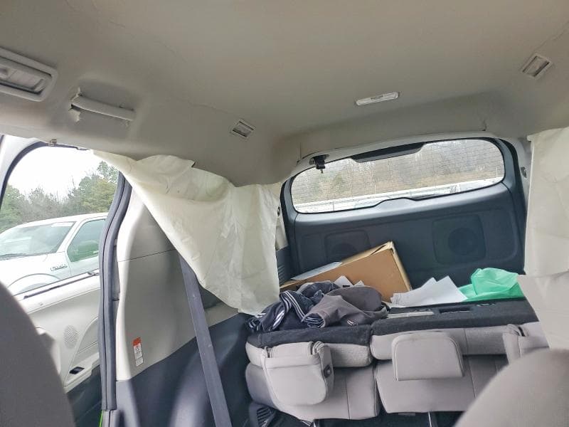 2024 TOYOTA SIENNA 10