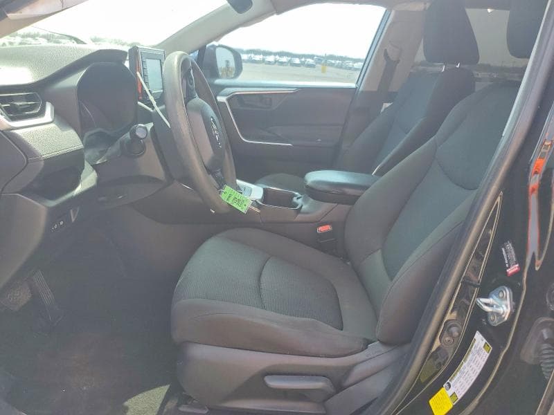 2022 TOYOTA RAV4 LE 7