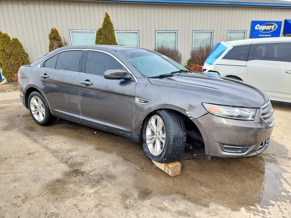 2017 FORD TAURUS SEL 4